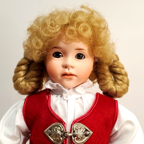 RARE Heidi Vintage Doll by Wendy Dawton. #0017 / 2000. 1999 - Picture 6 of 11